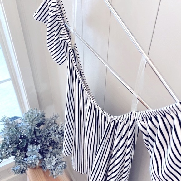 🖤+🤍 Jersey knit top - Picture 5 of 6